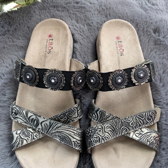 Taos Footwear Shoes - Taos Women's Red Willow, Resort Slide Sandal size 6